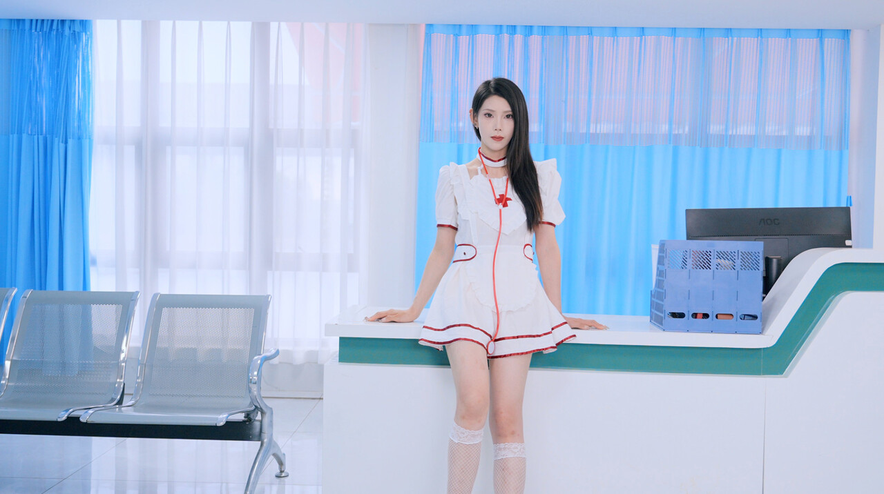 【迷情医院】潘甜甜新作?有点刺激的真人美女互动游戏! | 单机汉